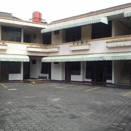Hotel Sriwijaya บันดุง ภายนอก รูปภาพ