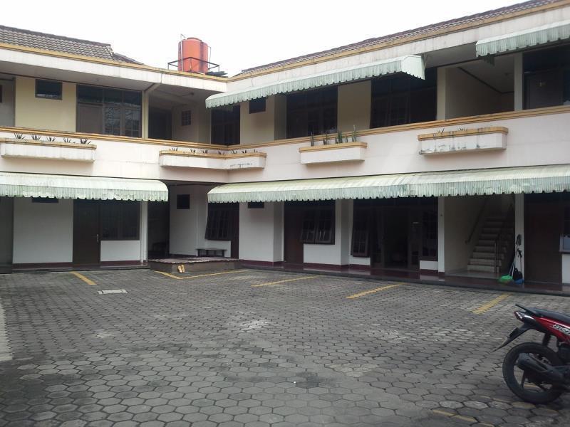Hotel Sriwijaya บันดุง ภายนอก รูปภาพ